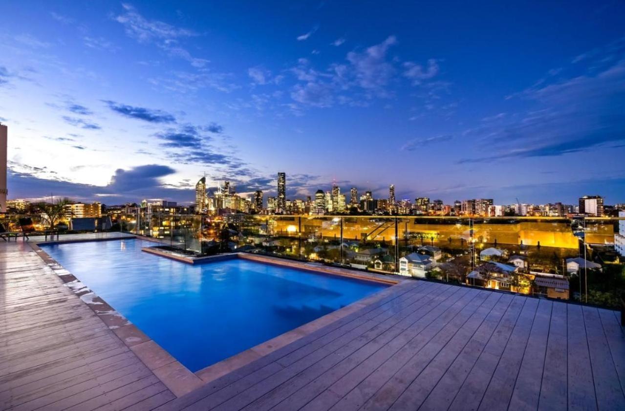 Modern Meets The Gabba Apartment Brisbane Exterior foto